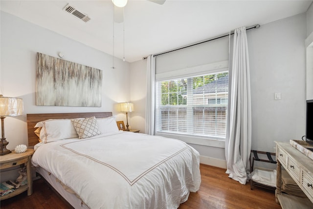 2212 Alabama St, Houston, TX 77004 - bedroom featuring wood finished floors and ceiling fan