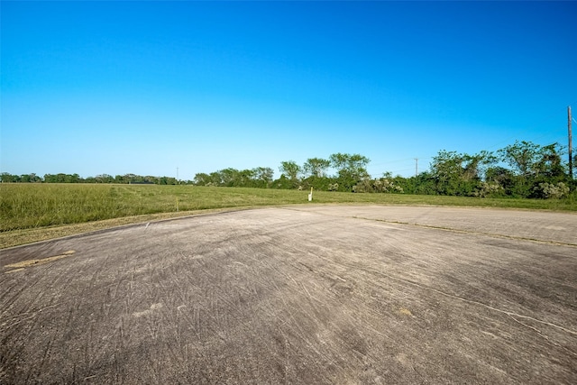 1805 Apache Trl, Angleton, TX 77515