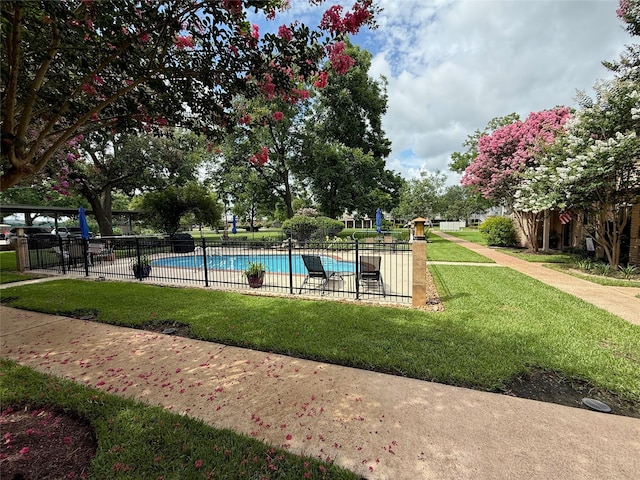 2330 Lakewood Yacht Club Dr Unit 7, Seabrook, TX 77586 - view of community pool