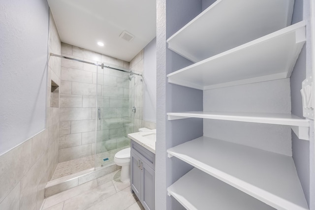 5402 Oriole St, Houston, TX 77017 - full bath featuring a shower stall, vanity, and tile patterned flooring