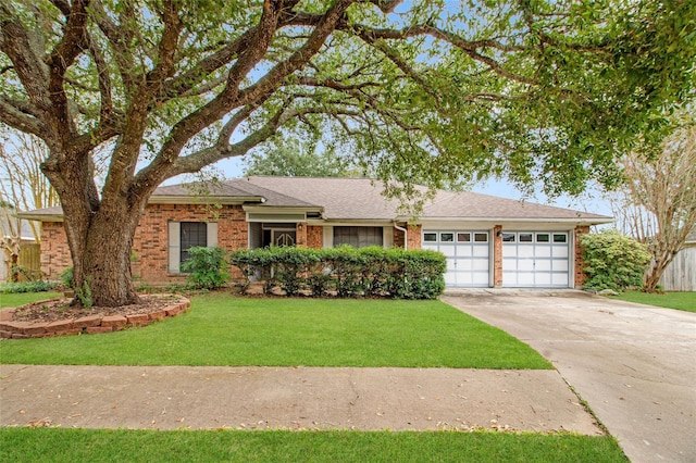3406 Wentletrap St, Bay City, TX 77414 - photo 1