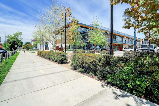 1022 W 22nd St, Houston, TX 77008 - surrounding community