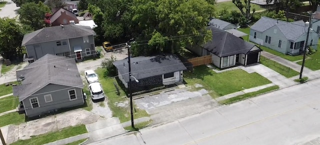 810 Thomas Ave, Pasadena, TX 77506 - aerial perspective of suburban area
