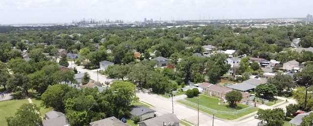810 Thomas Ave, Pasadena, TX 77506 - aerial perspective of suburban area
