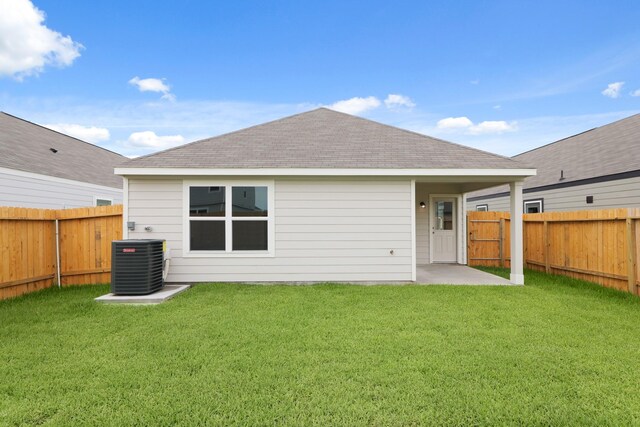 8112 Vanilla Orchid Dr, Houston, TX 77016 - photo 24