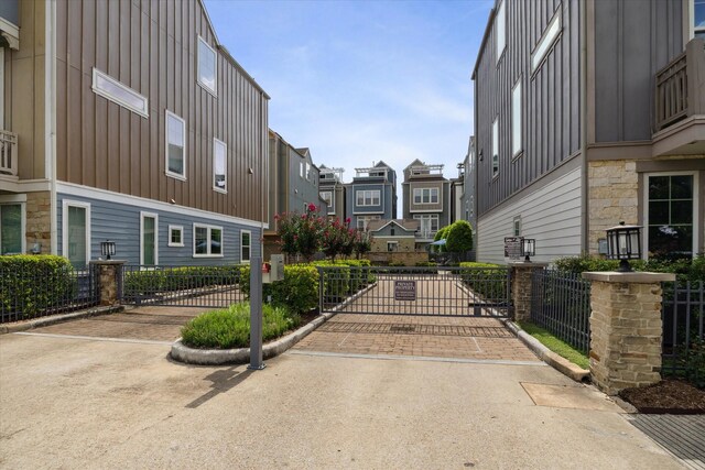 753 Dorothy St, Houston, TX 77007 - photo 32