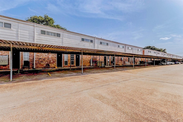 6402 Del Monte Dr Unit 20, Houston, TX 77057 - view of building exterior with covered parking