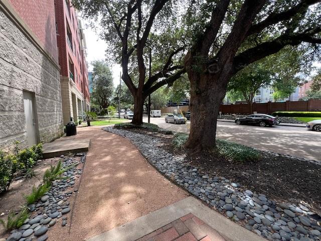 300 St Joseph Pkwy Unit 116, Houston, TX 77002 - view of yard