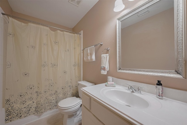 21619 Oakcreek Ct, Katy, TX 77450 - full bath featuring vanity and shower / bath combo with shower curtain