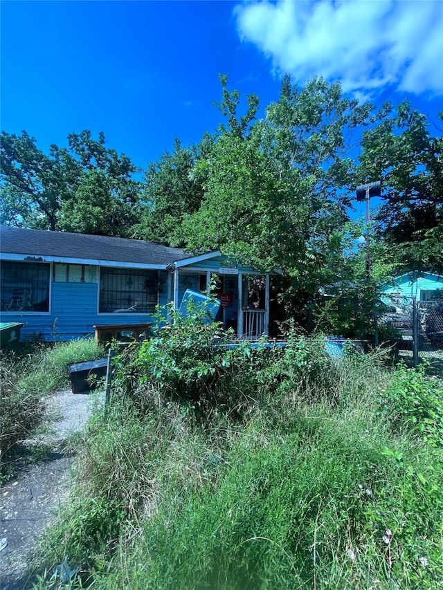 7832 Sandy St, Houston, TX 77028 - back of property