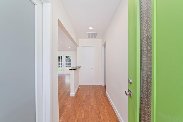 6234 Shadow Crest St, Houston, TX 77074 - hall featuring light wood finished floors and recessed lighting