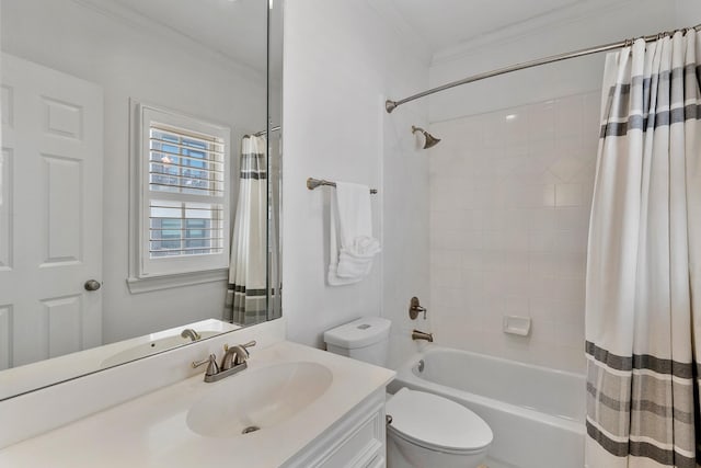 1908 Greenwich Place Dr, Houston, TX 77019 - bathroom with ornamental molding, vanity, and shower / tub combo