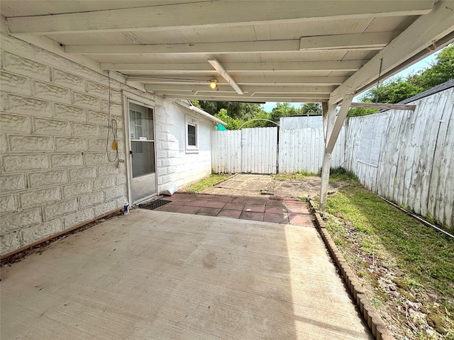 1410 W Pavillion St, Woodville, TX 75979 - view of patio / terrace