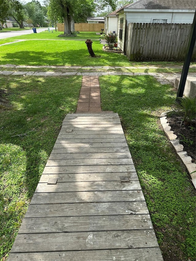 607 E Miller St, Angleton, TX 77515 - exterior view