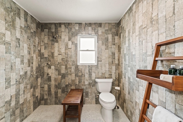 115 Heather Ln, Conroe, TX 77385 - bathroom with ornamental molding