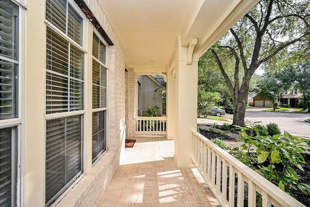 806 Spring Mist Ct, Sugar Land, TX 77479 - view of covered porch