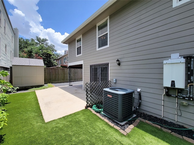 2608 Arlington St, Houston, TX 77008 - rear view of house featuring a patio area and a shed