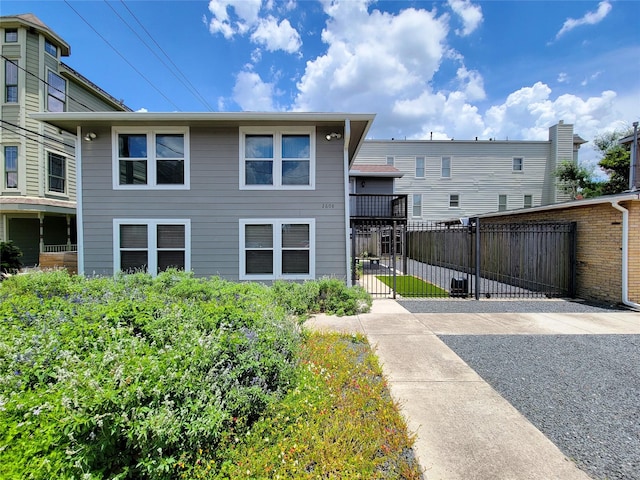 2608 Arlington St, Houston, TX 77008 - rear view of property featuring a gate