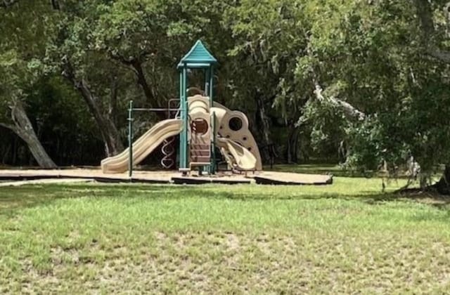 2902 Bayou View Ct, Richwood, TX 77515 - photo 6