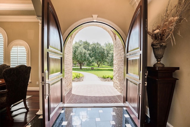 3610 Pembrooke Dr, Richmond, TX 77406 - foyer entrance featuring baseboards