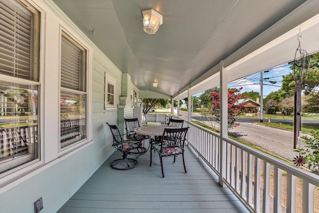 864 N Franklin St, La Grange, TX 78945 - view of wooden porch