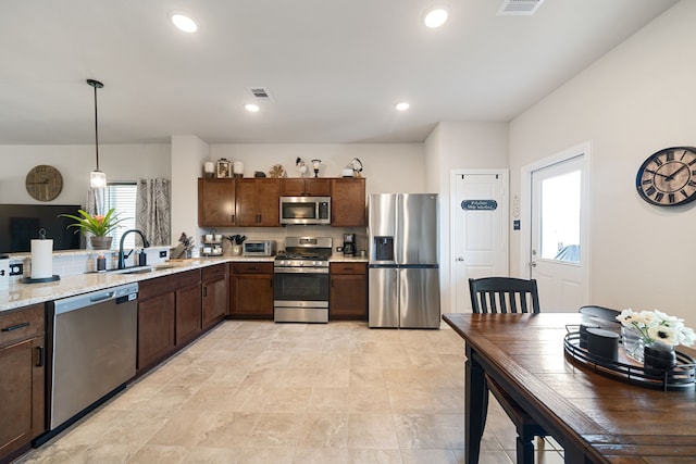 18520 Burch Creek Ln, Magnolia, TX 77355