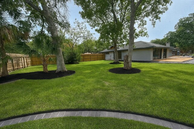 7810 Nairn St, Houston, TX 77074 - view of fenced backyard