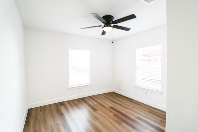 2120 Yates St, Houston, TX 77020 - unfurnished room featuring wood finished floors and a ceiling fan