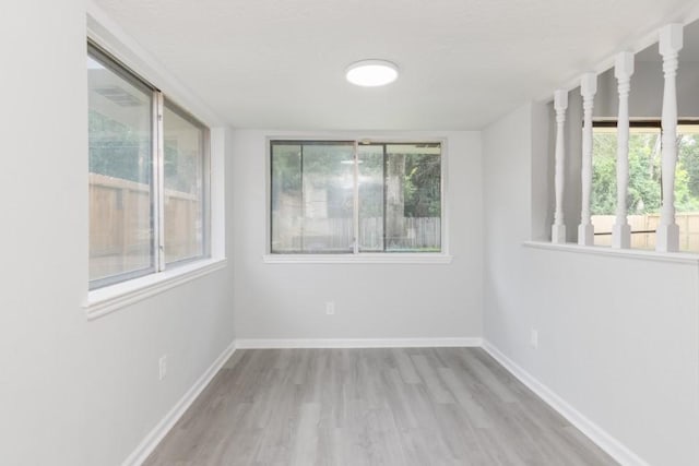 7726 Ashmole Ln, Houston, TX 77088 - photo 15