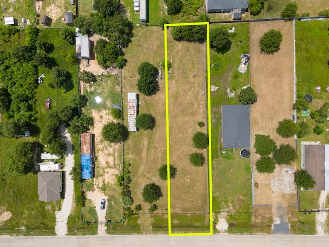 1586 County Road 3542, Cleveland, TX 77327