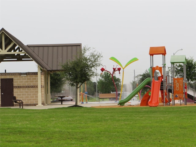 5218 Stone Castle Tower St, Katy, TX 77493 - community play area featuring a lawn