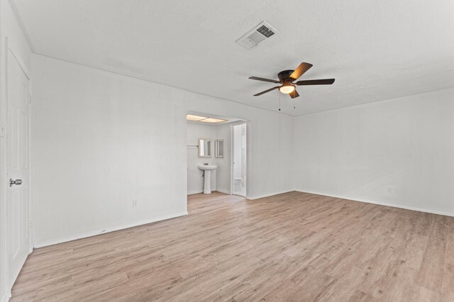 13930 New Village Ln, Sugar Land, TX 77498 - photo 22