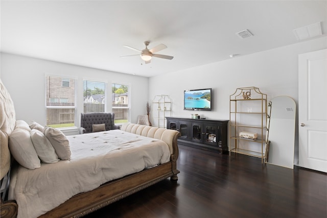 4710 Pecos Ridge Ln, Sugar Land, TX 77479 - bedroom featuring wood finished floors and a ceiling fan