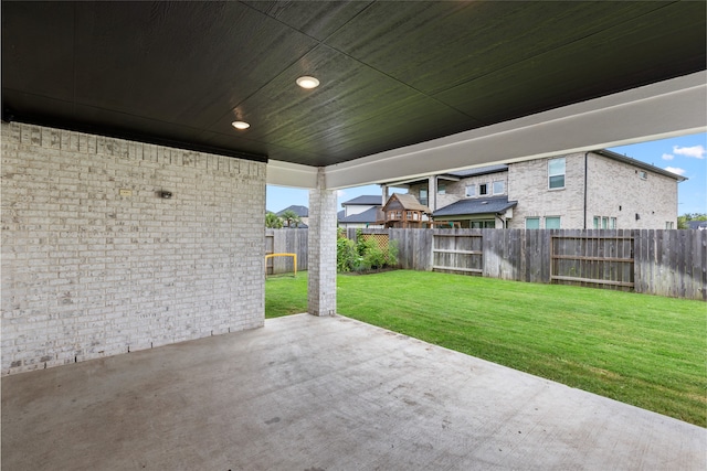 4710 Pecos Ridge Ln, Sugar Land, TX 77479 - fenced backyard featuring a patio