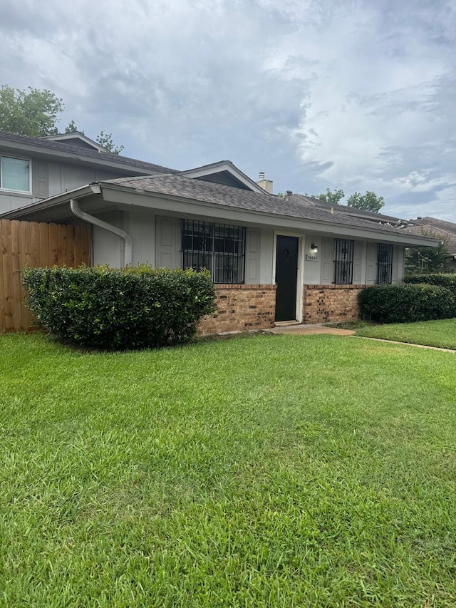 5664 Birchmont Dr Unit 4, Houston, TX 77091 - ranch-style house featuring brick siding