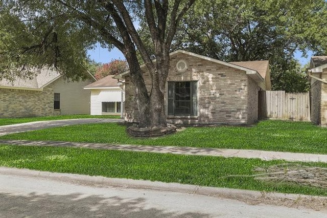19907 Moonriver Dr, Humble, TX 77338 - photo 2