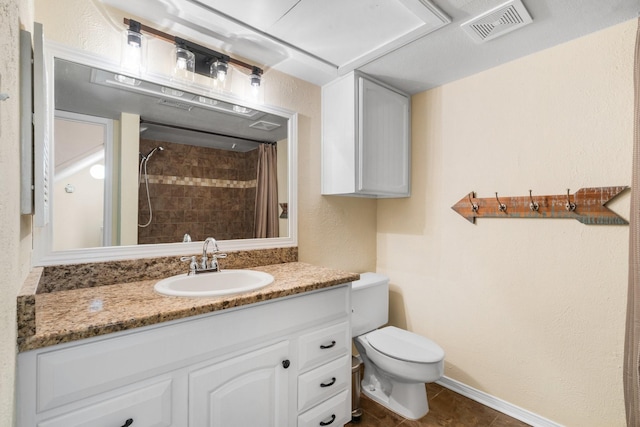 17 Lakeview Vlg, Montgomery, TX 77356 - bathroom with vanity, a shower with shower curtain, a textured wall, and tile patterned flooring