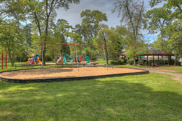 17 Lakeview Vlg, Montgomery, TX 77356 - community playground featuring a lawn