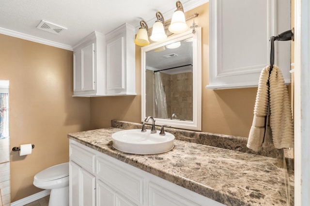 17 Lakeview Vlg, Montgomery, TX 77356 - bathroom featuring vanity, curtained shower, and crown molding