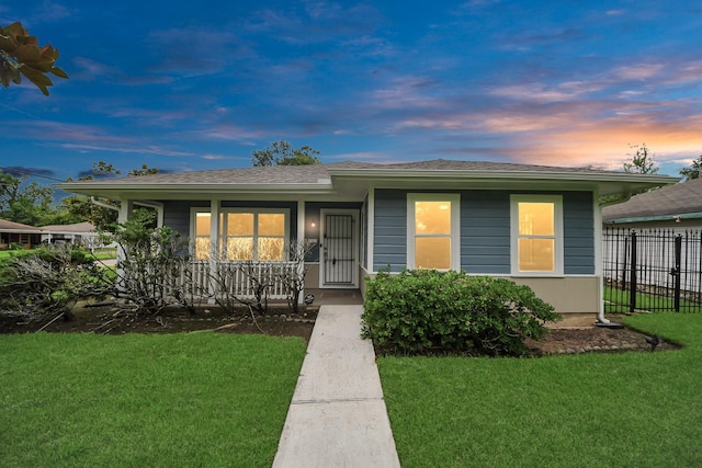 3603 Idaho St, Houston, TX 77021 - view of front facade featuring a porch and a shingled roof