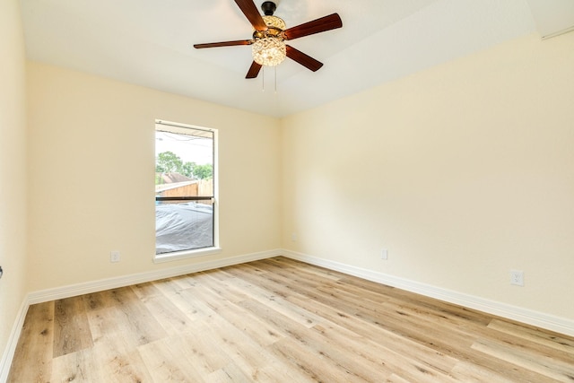 21 Alexander Ct, Angleton, TX 77515 - unfurnished room with light wood-style floors and ceiling fan