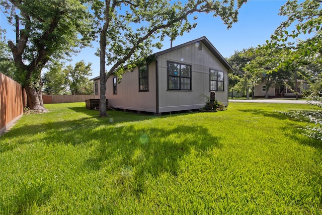 805 28 1/2, San Leon, TX 77539 - view of side of home