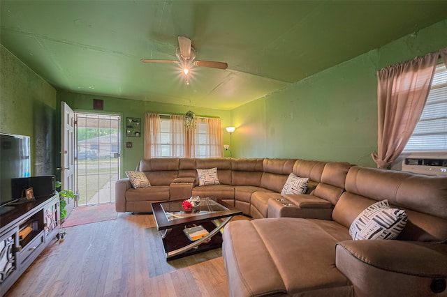 6741 Goforth St, Houston, TX 77021 - living area featuring wood finished floors and a ceiling fan