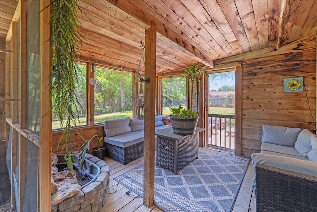 600 Erin Cir, Leander, TX 78641 - sunroom featuring outdoor lounge area