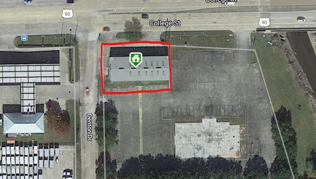 4195 College St, Beaumont, TX 77707