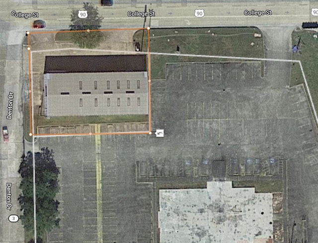 4195 College St, Beaumont, TX 77707