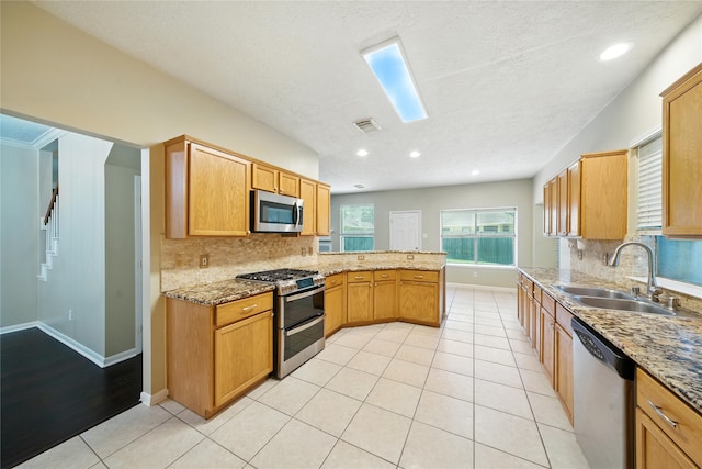 2715 Beacon Bay Cir, Friendswood, TX 77546 - photo 3