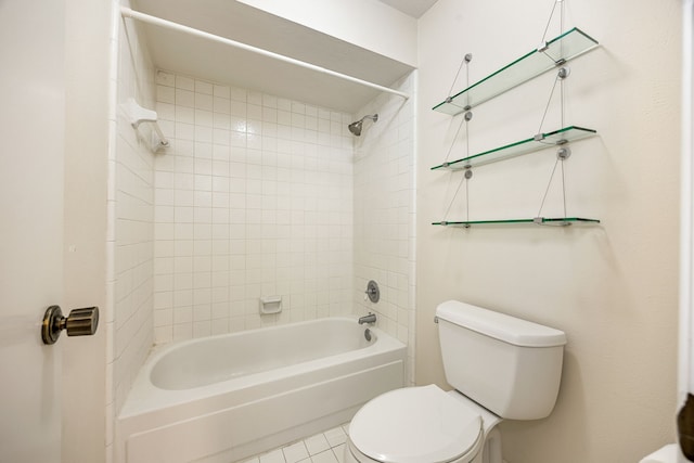 8020 Oakwood Forest Dr, Houston, TX 77040 - bathroom with toilet and shower / bath combination