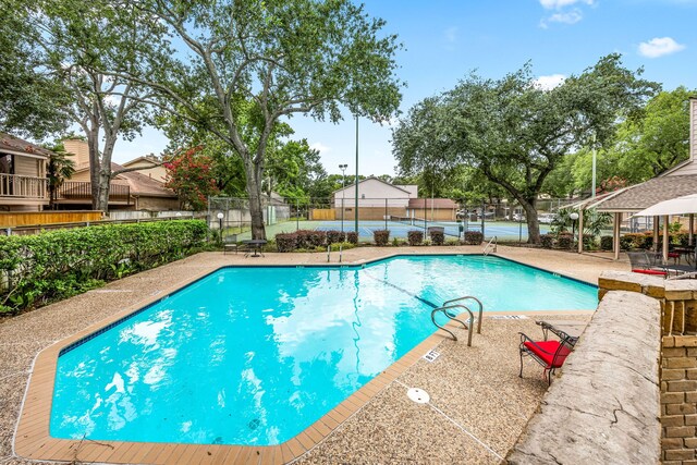 8020 Oakwood Forest Dr, Houston, TX 77040 - community pool with a gazebo