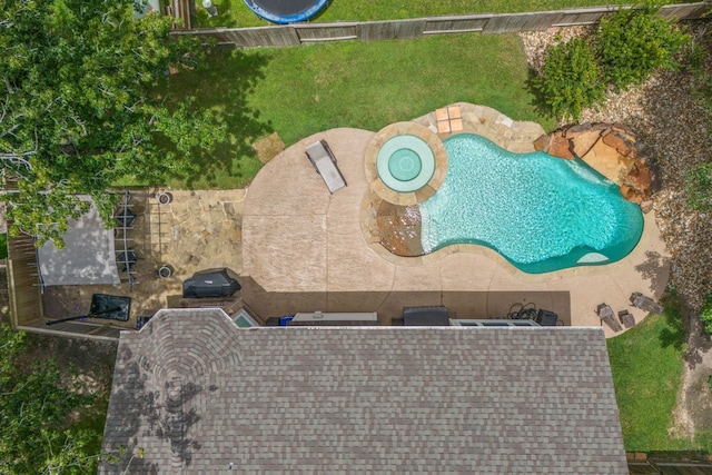 23 Murmuring Creek Pl, The Woodlands, TX 77385 - bird's eye view of a pool